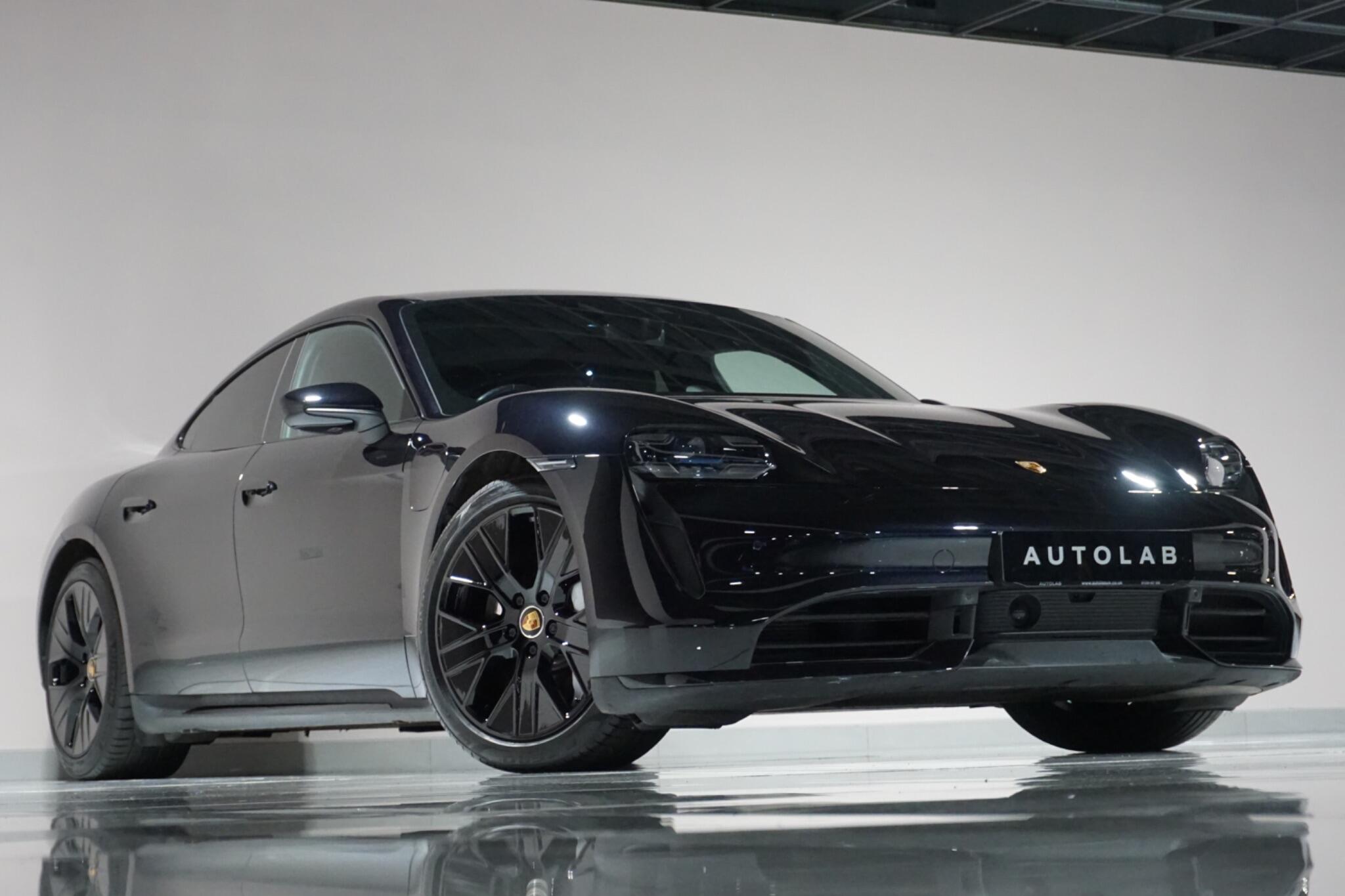 Porsche Taycan Performance Plus 93.4kWh Turbo Saloon 4dr Electric Auto 4WD (680 ps)